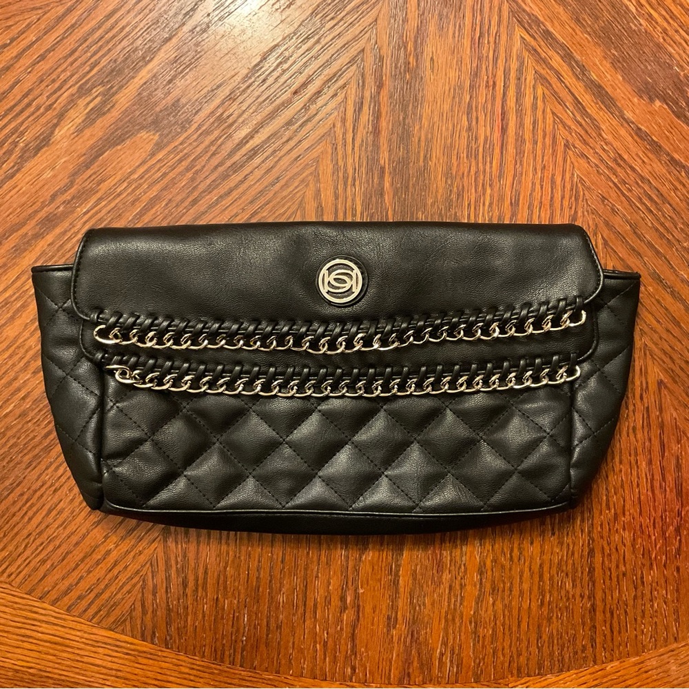 Bebe Gold Chain Quilt Cushion Style Faux Leather Clutch! - Picture 5 of 15
